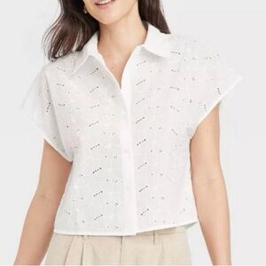 🤍 A New Day White Eyelet Short Sleeve Button-Up Blouse – Size L